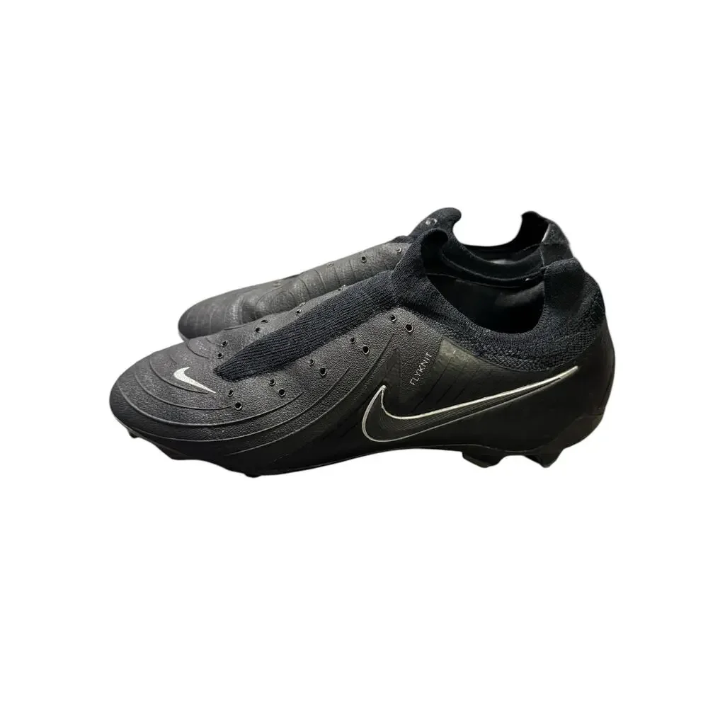 Nike Size 7 Flyknit US Black Soccer Cleats No shoe strings